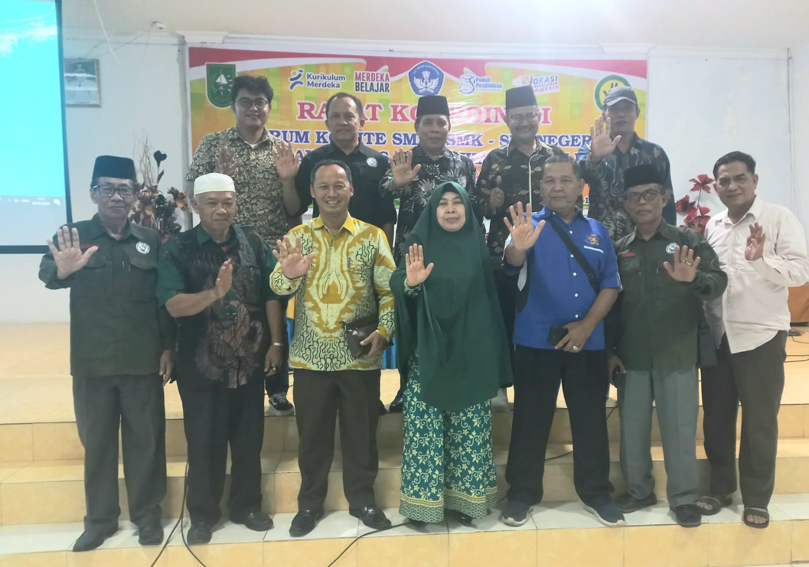 Respons keluhan Soal Seragam Siswa, ini Rekomendasi Forum Komite Riau